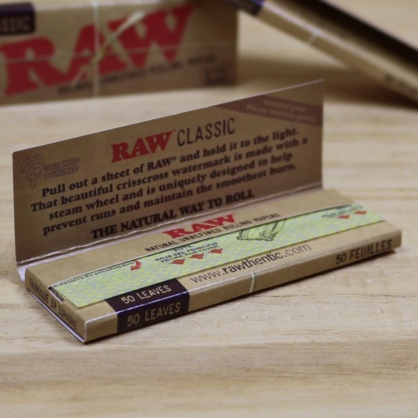 RAW Classic Slim 1 1/4 Size Papers
