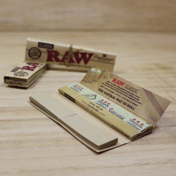 RAW Connoisseur Papers Kingsize Slim + Tips