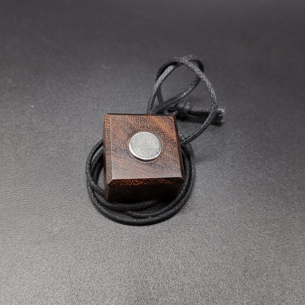Necklace with Pendant - Indian Rosewood - Dreamwood