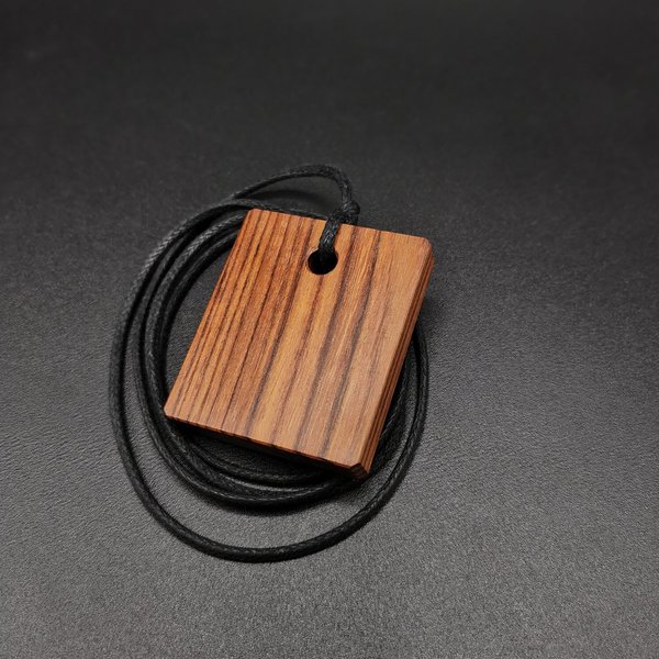 Necklace with Pendant - Kingwood - Dreamwood